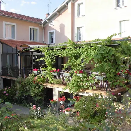 Отель La Terrasse Le Crestet