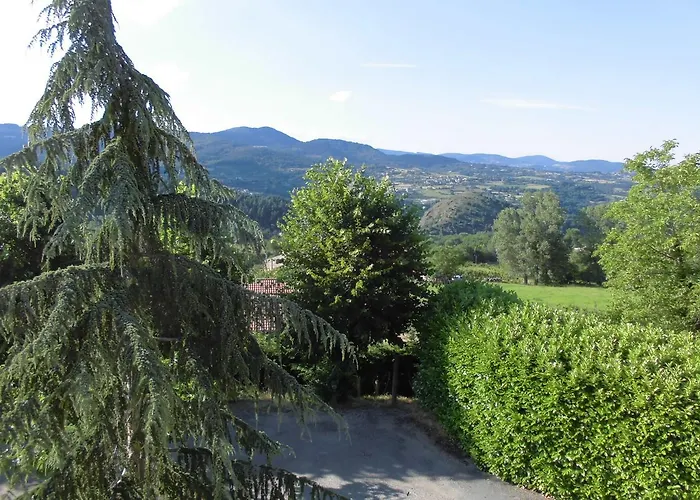 La Terrasse 2* Le Crestet